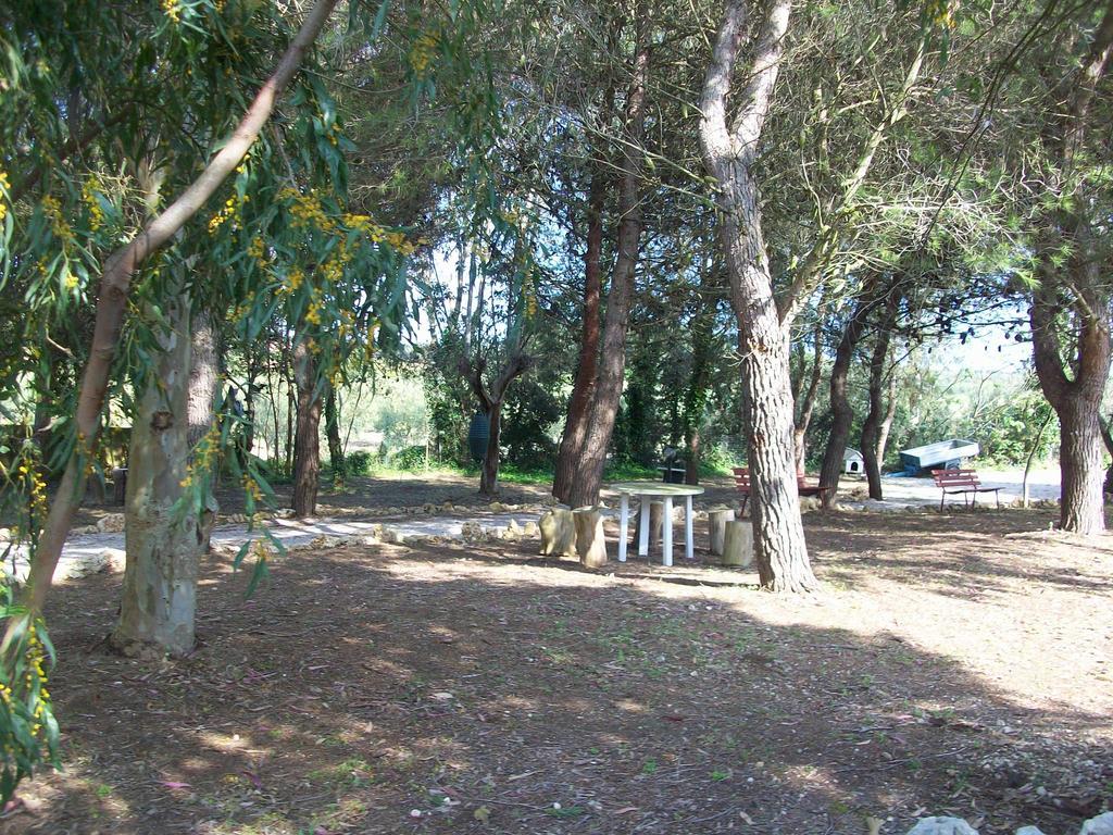 Appartamenti Turistici Aprile Antonio Luigi Borgagne Eksteriør billede